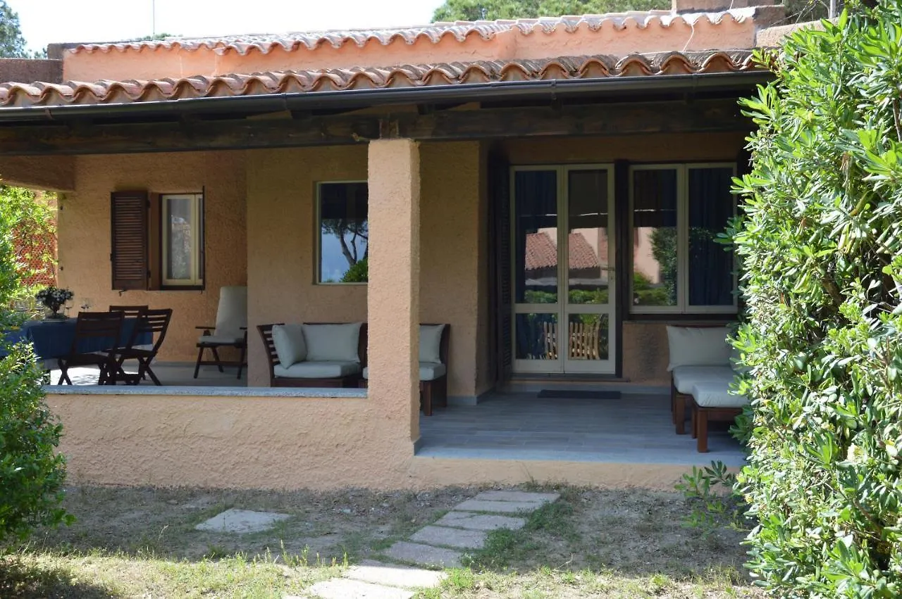 Casa A Calaverde Vista Mare Santa Margherita di Pula Feriehus